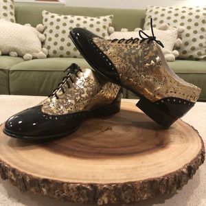 Chanel Black & Gold Leather Lace Up Oxford